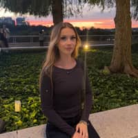 Sitter Profile Image: Emma B.