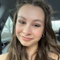 Sitter Profile Image: Olivia O.