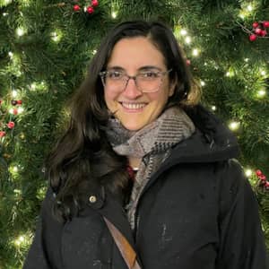 Sitter Profile Image: Coralie C.