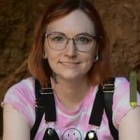 Sitter Profile Image: Sarah L.