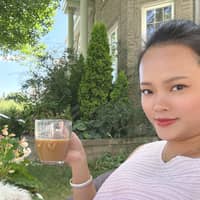 Sitter Profile Image: you l.