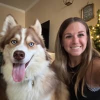 Sitter Profile Image: Shannon V.