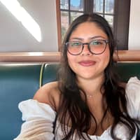 Sitter Profile Image: Estefania ''Jacky '' V.