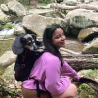 Sitter Profile Image: LINETT B.