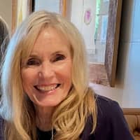 Sitter Profile Image: Beverly R.