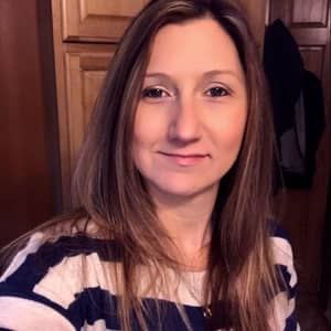 Lori F.