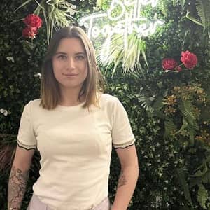 Sitter Profile Image: Angélique V.