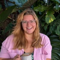 Sitter Profile Image: Courtney W.