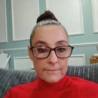 Sitter Profile Image: Sarah J.