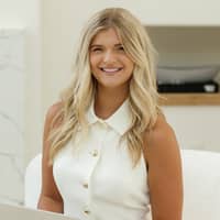 Sitter Profile Image: Macey O.