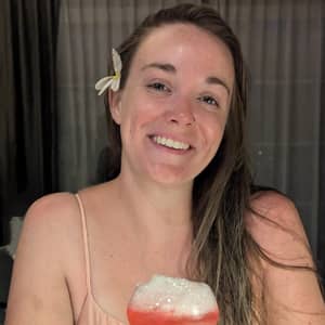 Sitter Profile Image: Lindsay C.