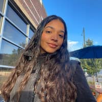 Sitter Profile Image: Stephanie S.