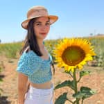 Sitter Profile Image: Julia M.