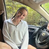 Sitter Profile Image: ella o.