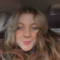 Sitter Profile Image: Hannah F.