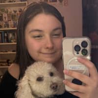 Sitter Profile Image: Lindsay Z.