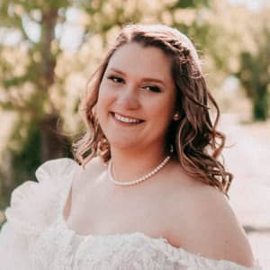 Sitter Profile Image: Tara W.