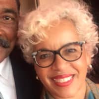 Sitter Profile Image: Robyn F.