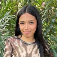 Sitter Profile Image: Ashley S.