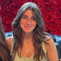 Sitter Profile Image: Lillian T.