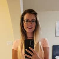 Sitter Profile Image: Rhiannon C.