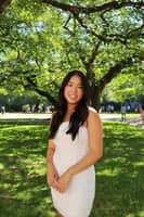 Sitter Profile Image: Zoe G.