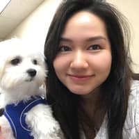 Sitter Profile Image: Thuy N.