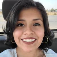 Sitter Profile Image: Evelyn C.