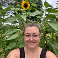 Sitter Profile Image: Stevie P.