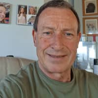 Sitter Profile Image: Richard H.