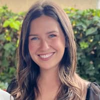 Sitter Profile Image: Lindsey L.