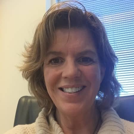 Sitter Profile Image: Leslie C.