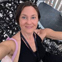 Sitter Profile Image: Lindsay G.