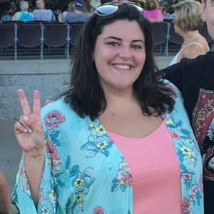 Sitter Profile Image: Zoe S.