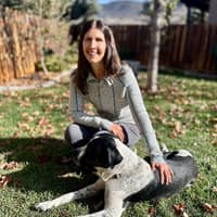 Sitter Profile Image: Laura O.