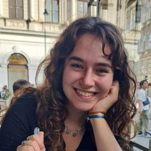 Sitter Profile Image: Bianca Maria v.