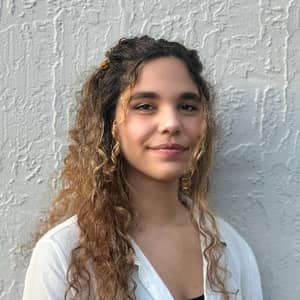 Sitter Profile Image: Gabriela L.