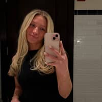 Sitter Profile Image: kaitlyn b.