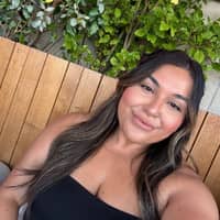 Sitter Profile Image: Vanessa P.