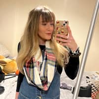 Sitter Profile Image: Danni B.