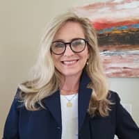 Sitter Profile Image: Mary V.