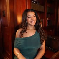 Sitter Profile Image: Ava D.