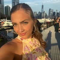 Sitter Profile Image: Robin D.