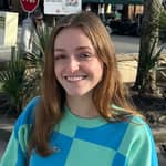 Sitter Profile Image: Isabella B.