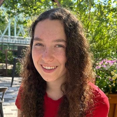 Sitter Profile Image: Liron B.