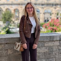 Sitterprofilbild: Jasmin D.