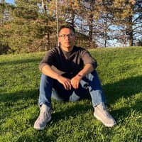 Sitter Profile Image: Baoqing P.