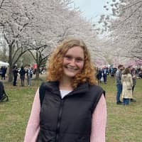 Sitter Profile Image: Julia W.