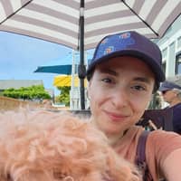 Sitter Profile Image: Heather V.