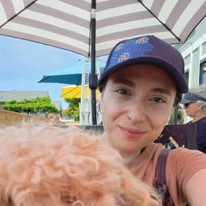 Sitter Profile Image: Heather V.